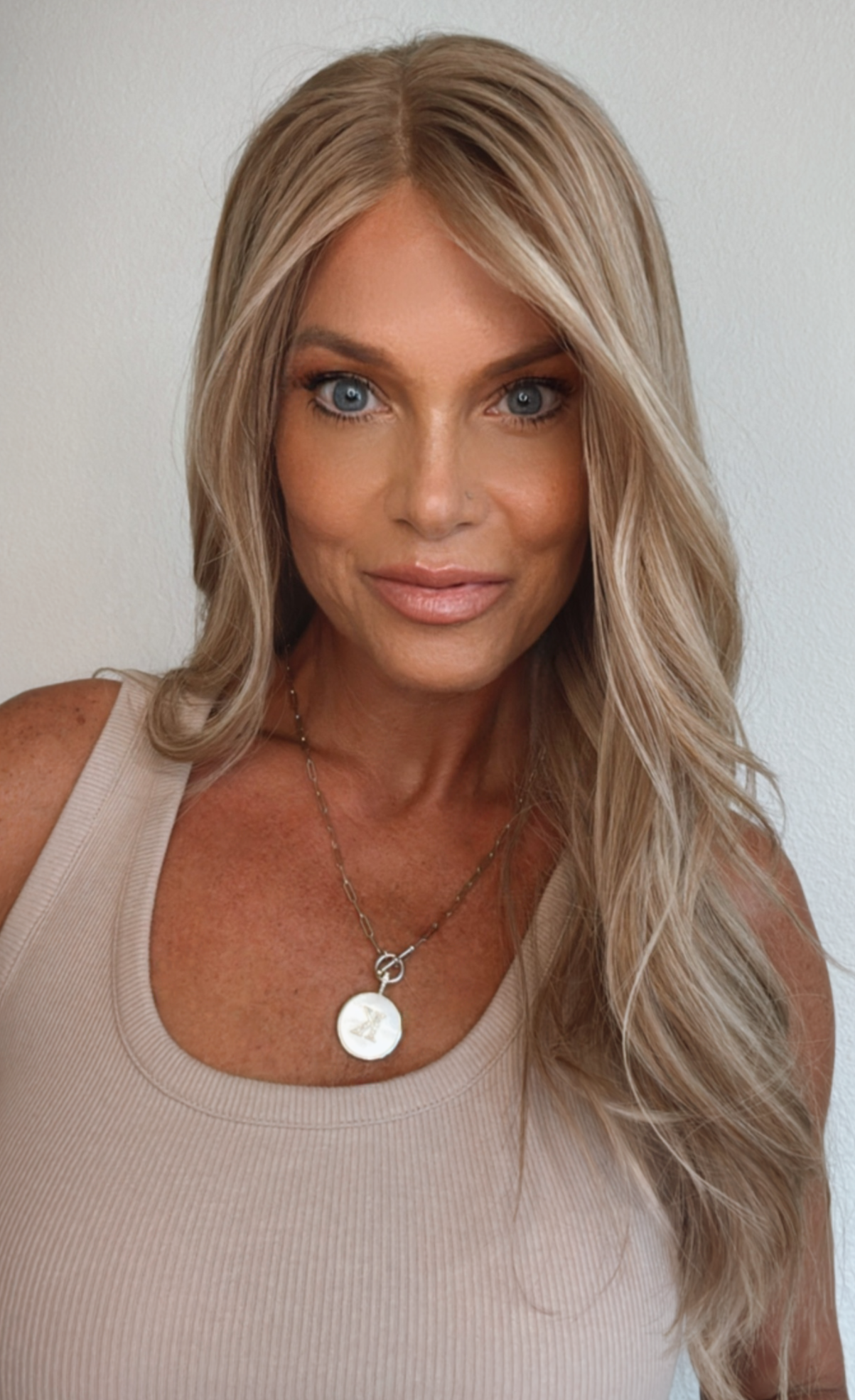 Desi 22" | Human Hair | All-Hand-Tied | S