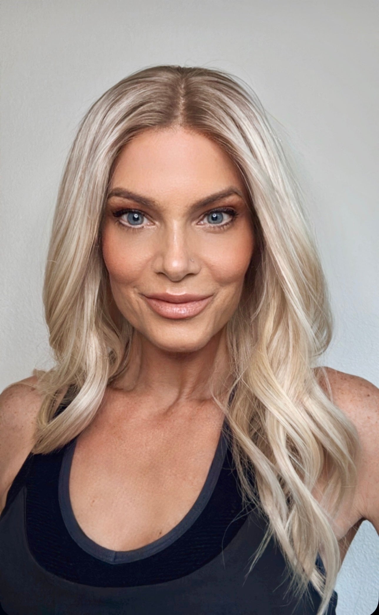 Jesse 16" | Human Hair | All-Hand-Tied | L