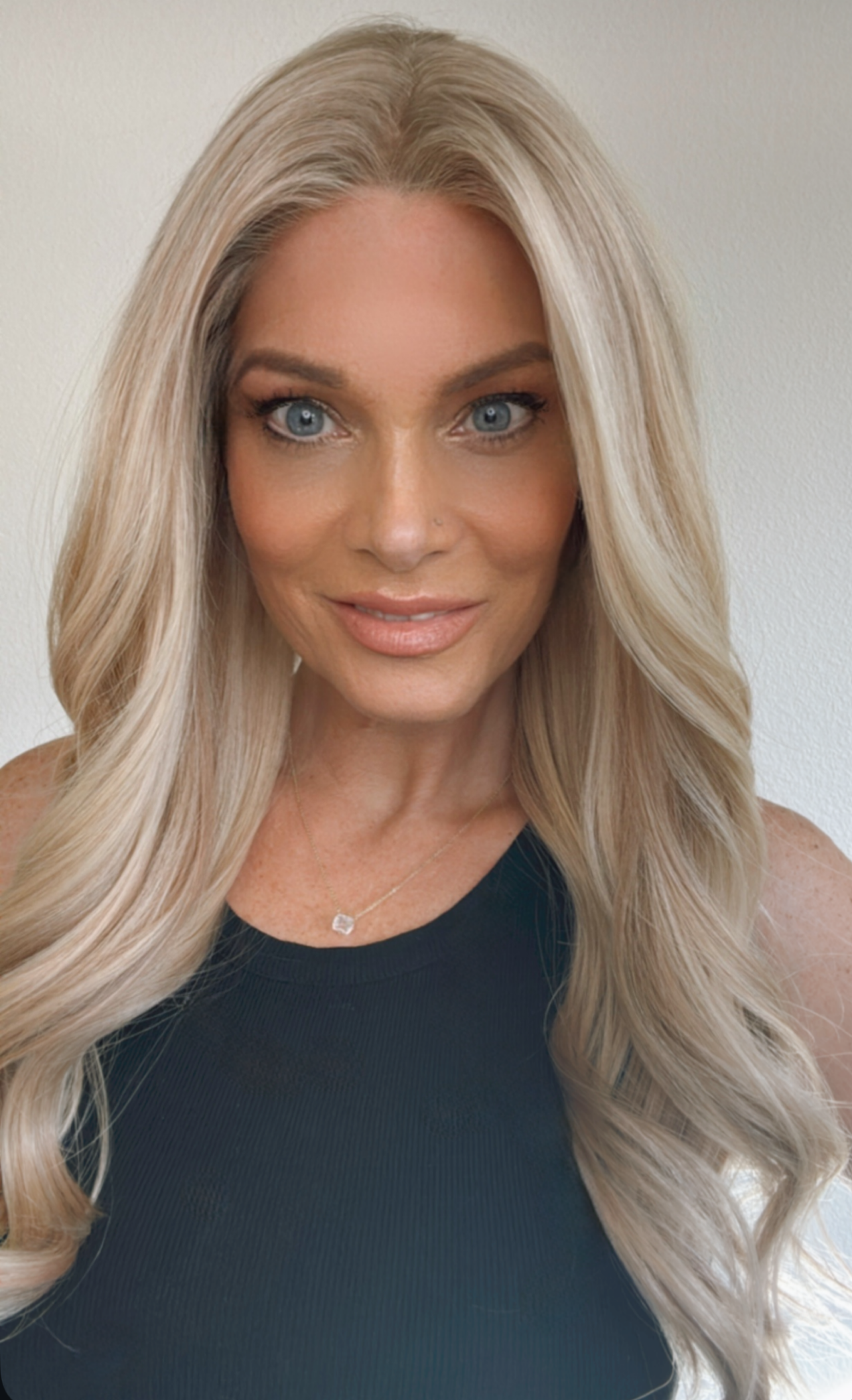 Shannon 24" | Human Hair | All-Hand-Tied 115% | Preorder