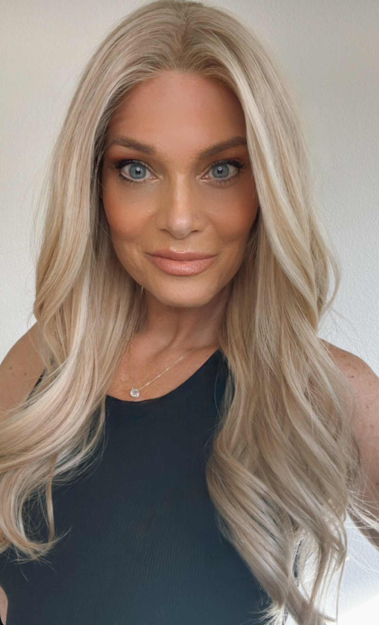 Shannon 24" | Human Hair | All-Hand-Tied 115% | Preorder