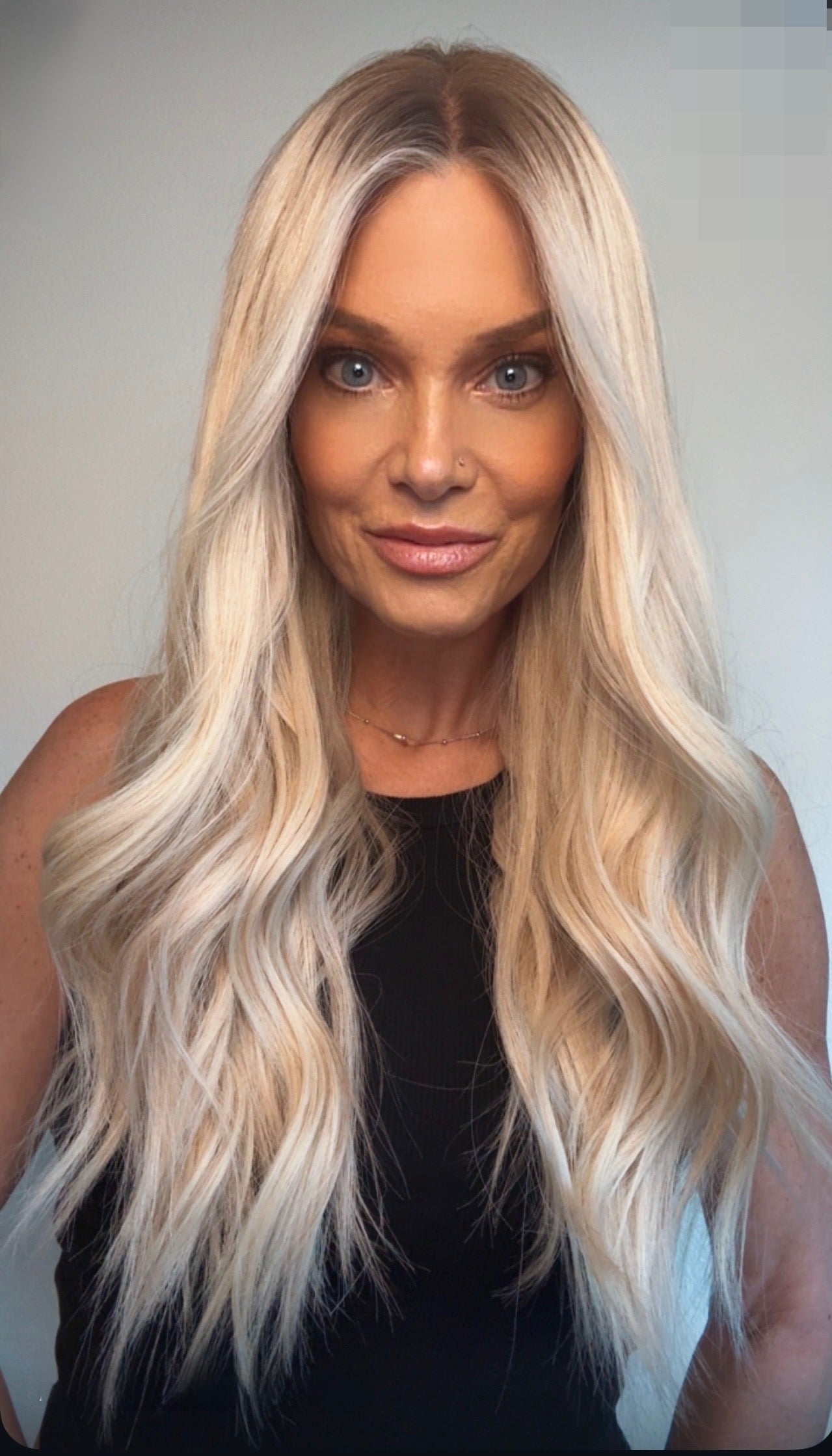 Hadley 24" | EURO | Human Hair | Light Density | MED