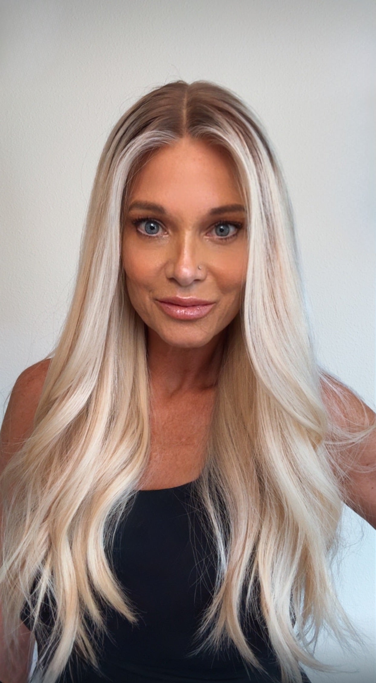 Shelly 24" EURO | Human Hair | Light Density | S