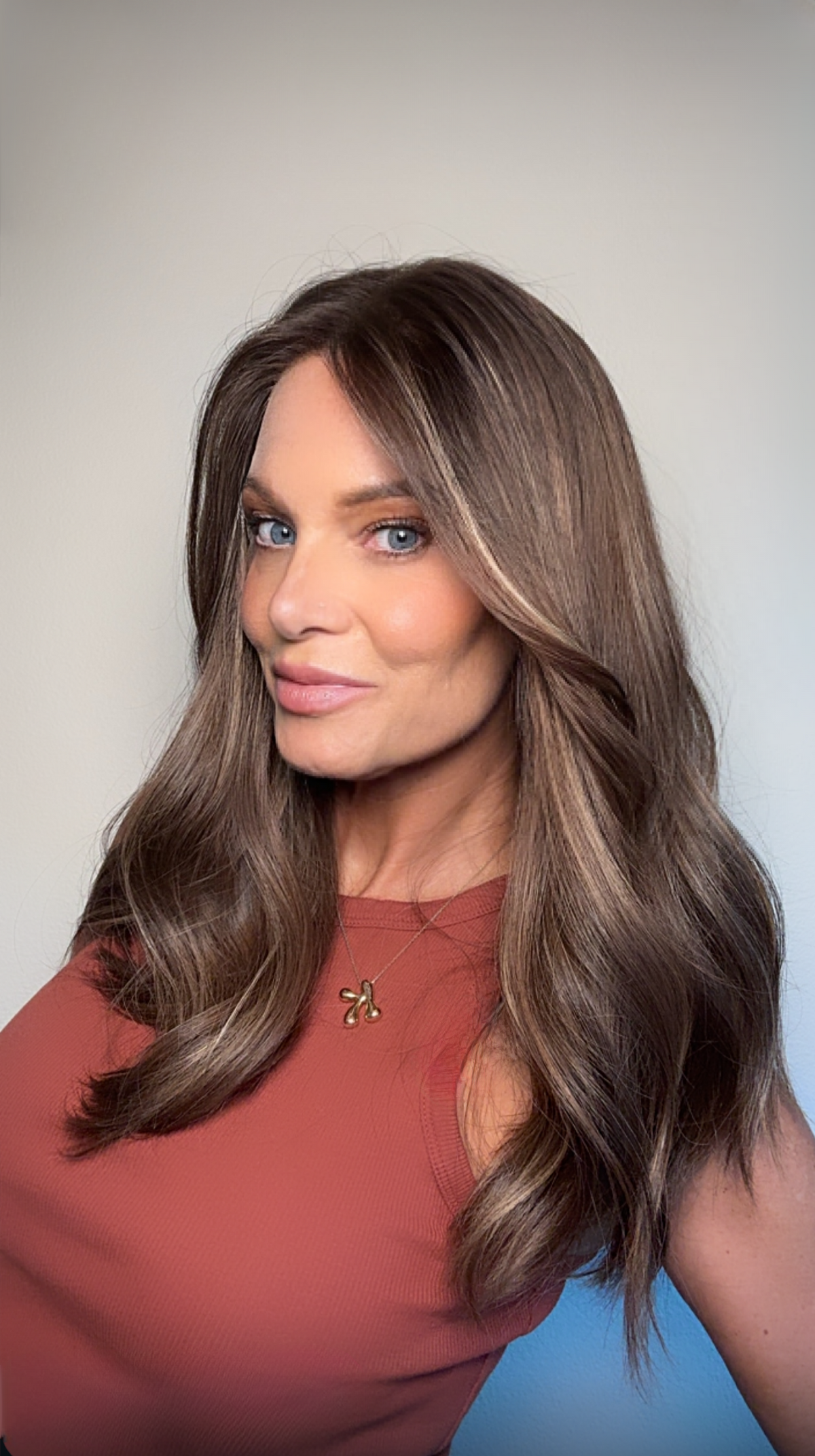 Ellis 22" | Human Hair | Light Density | S