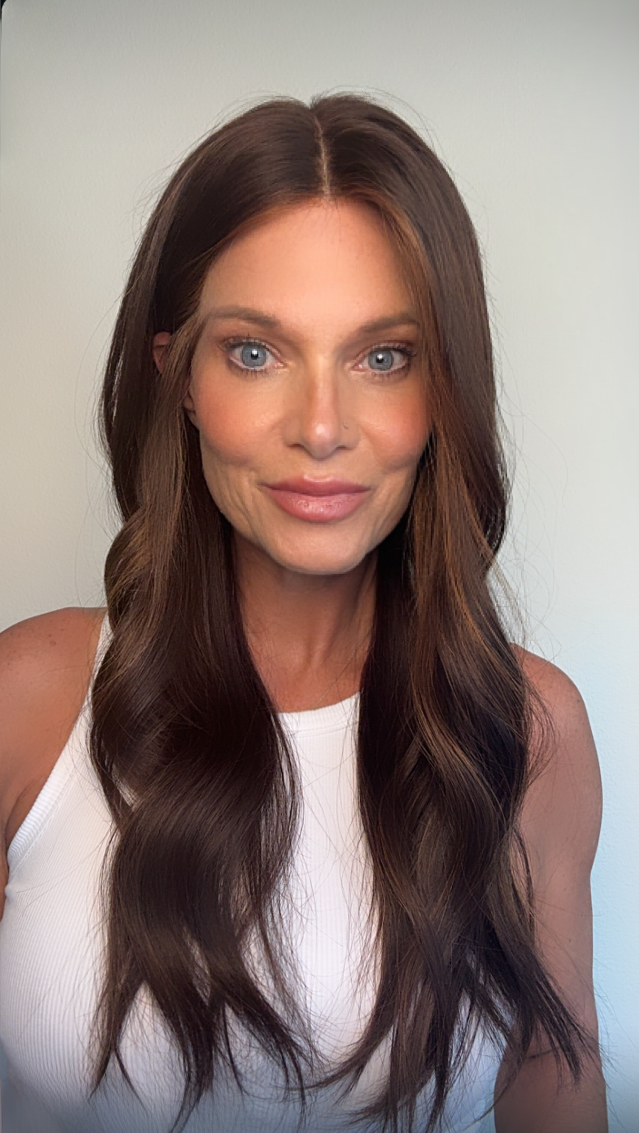 Tara 24" | EURO | Human Hair | All-Hand-Tied | Light Density | M
