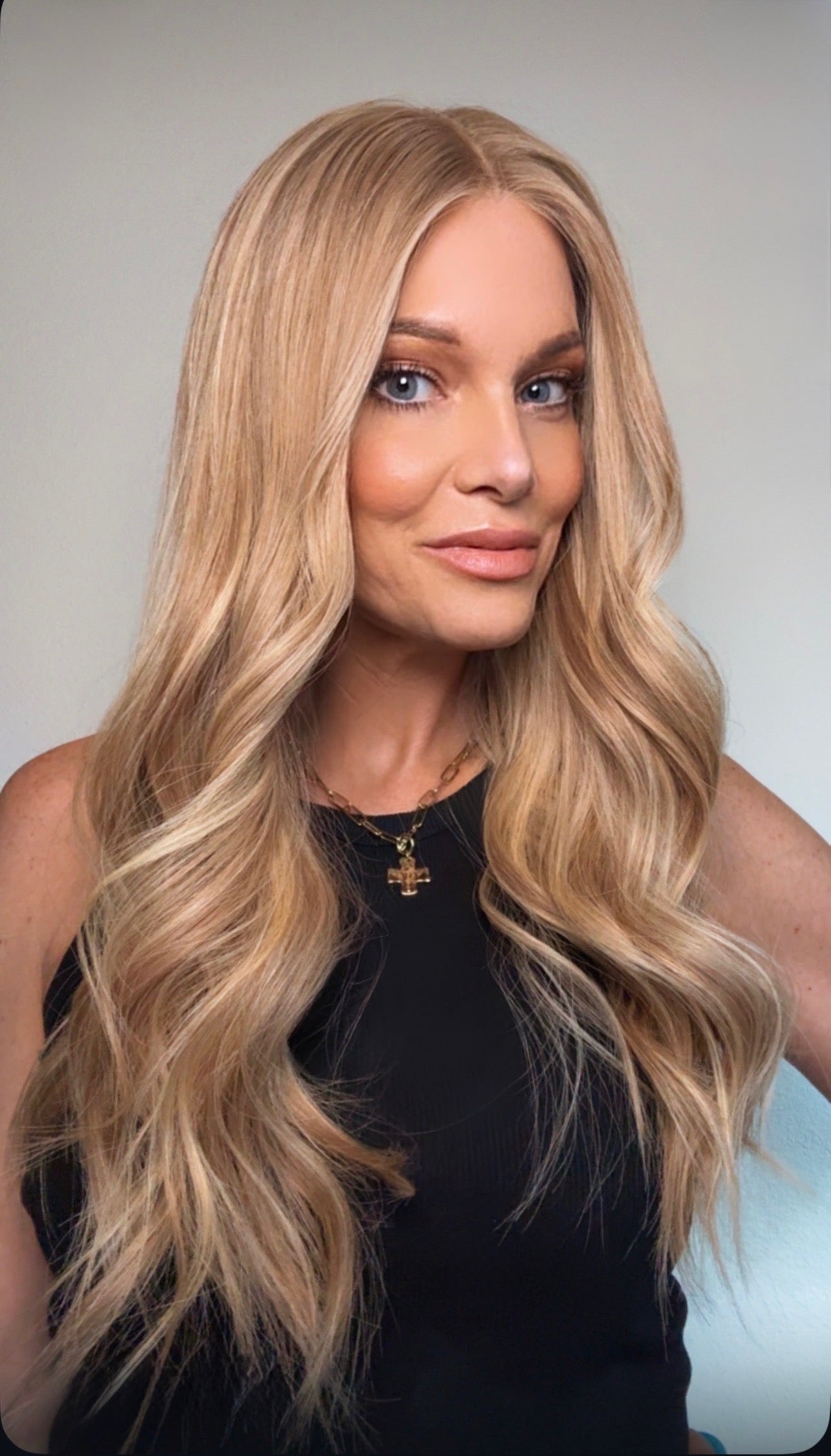 Landry 24" | Human Hair | Light Density | S