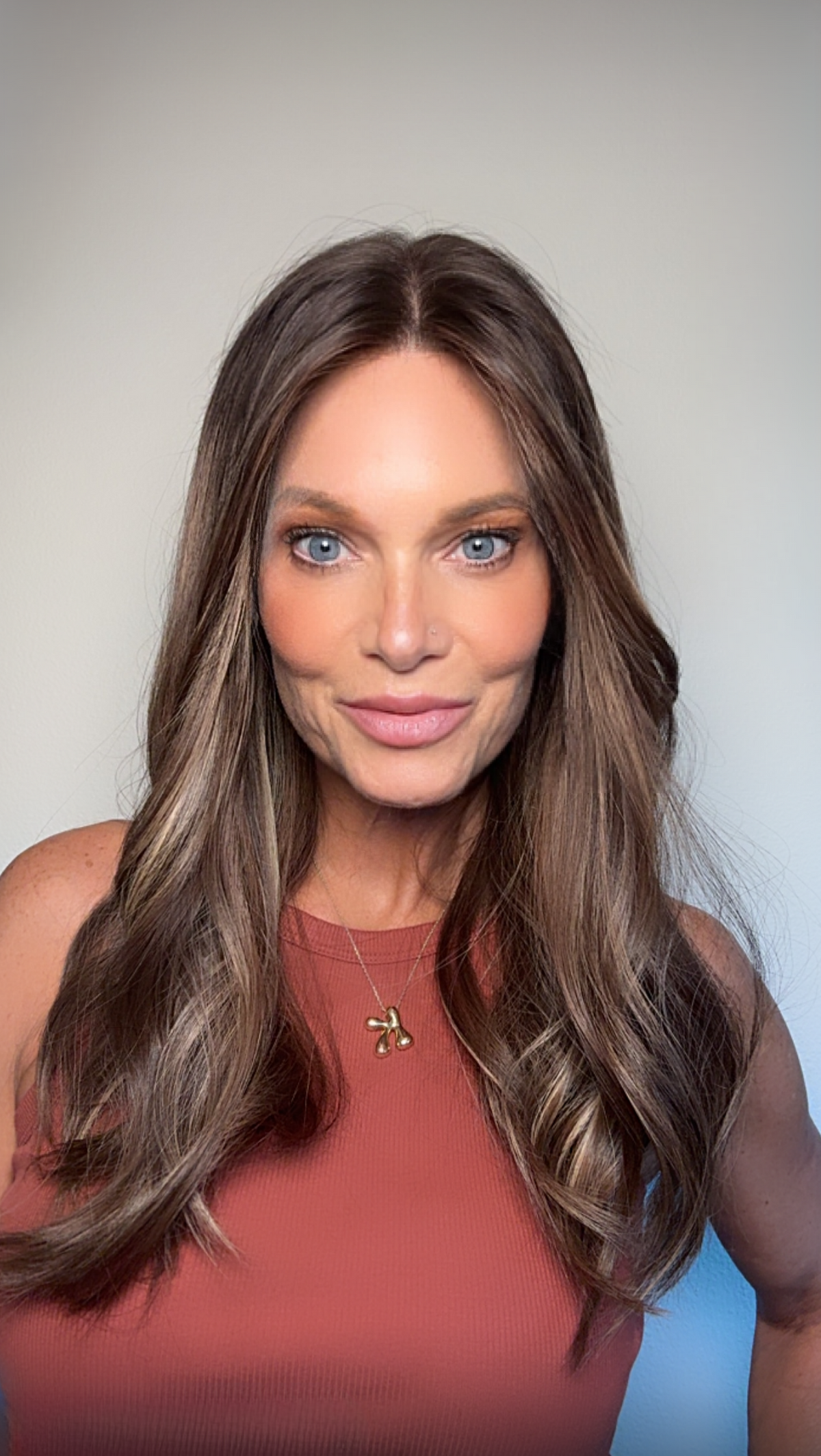 Ellis 22" | Human Hair | Light Density | S