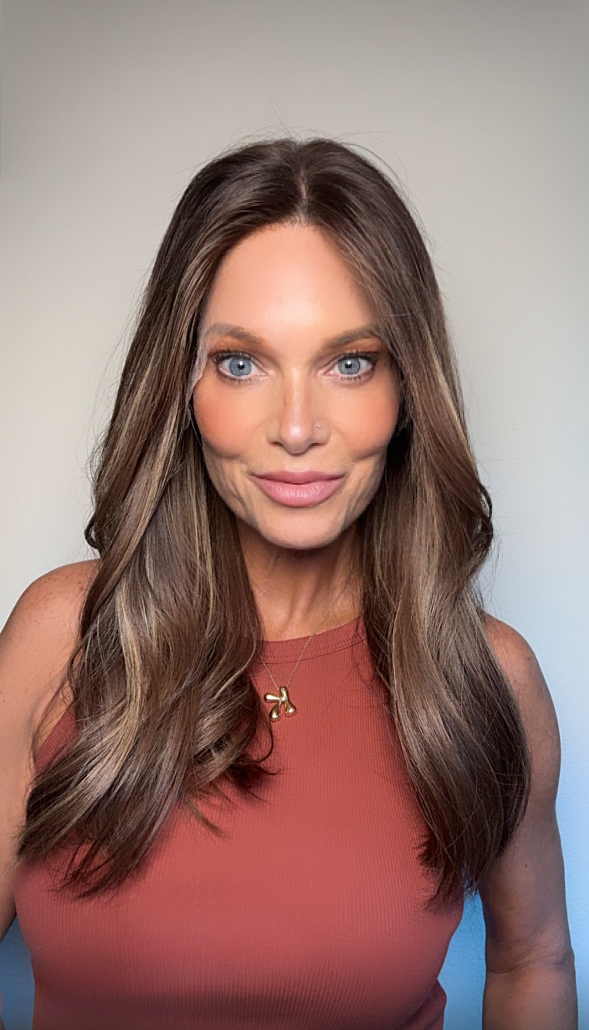Ellis 22" | Human Hair | Light Density | S