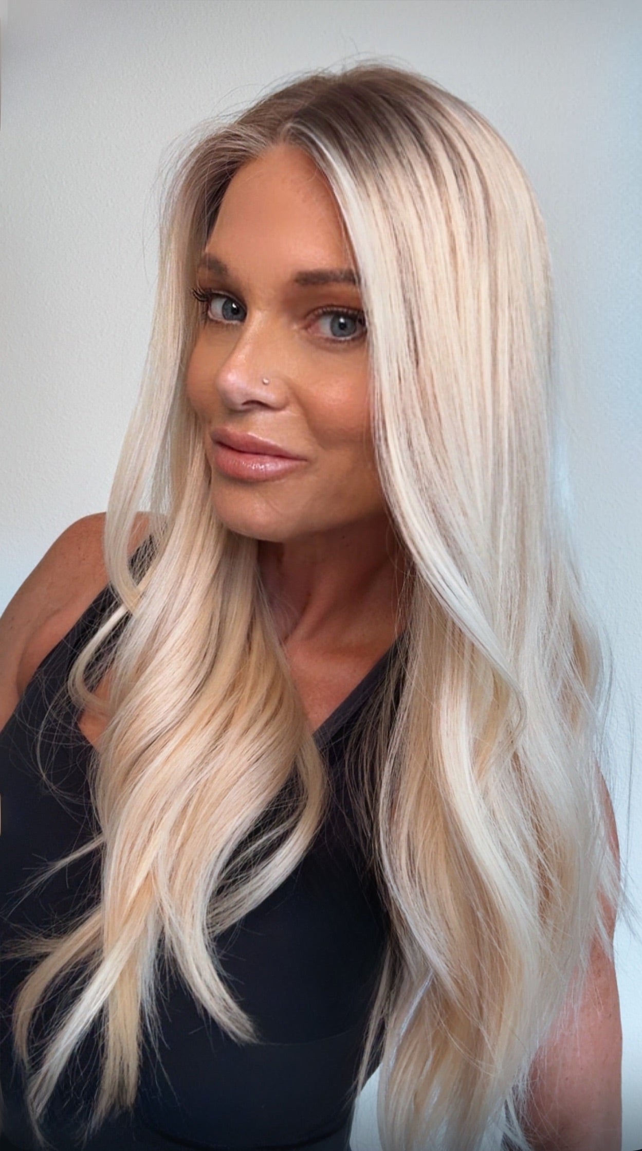 Shelly 24" EURO | Human Hair | Light Density | S