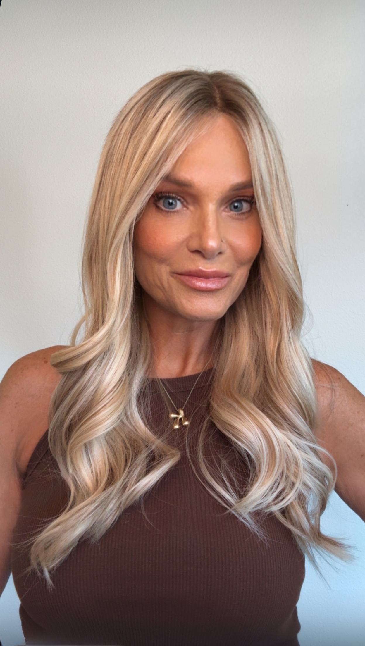 Ayla 22" EURO | Human Hair | Light Density | M