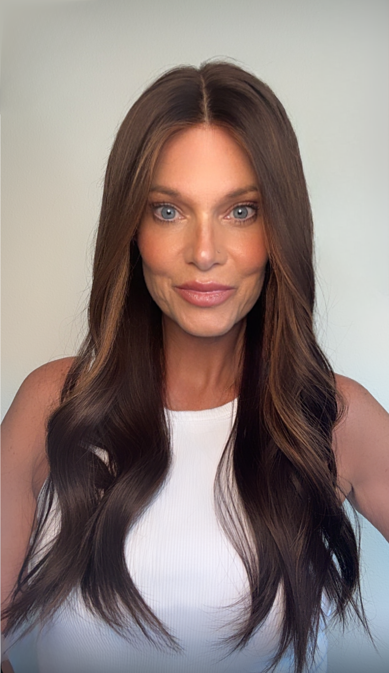 Tara 24" | EURO | Human Hair | All-Hand-Tied | Light Density | M