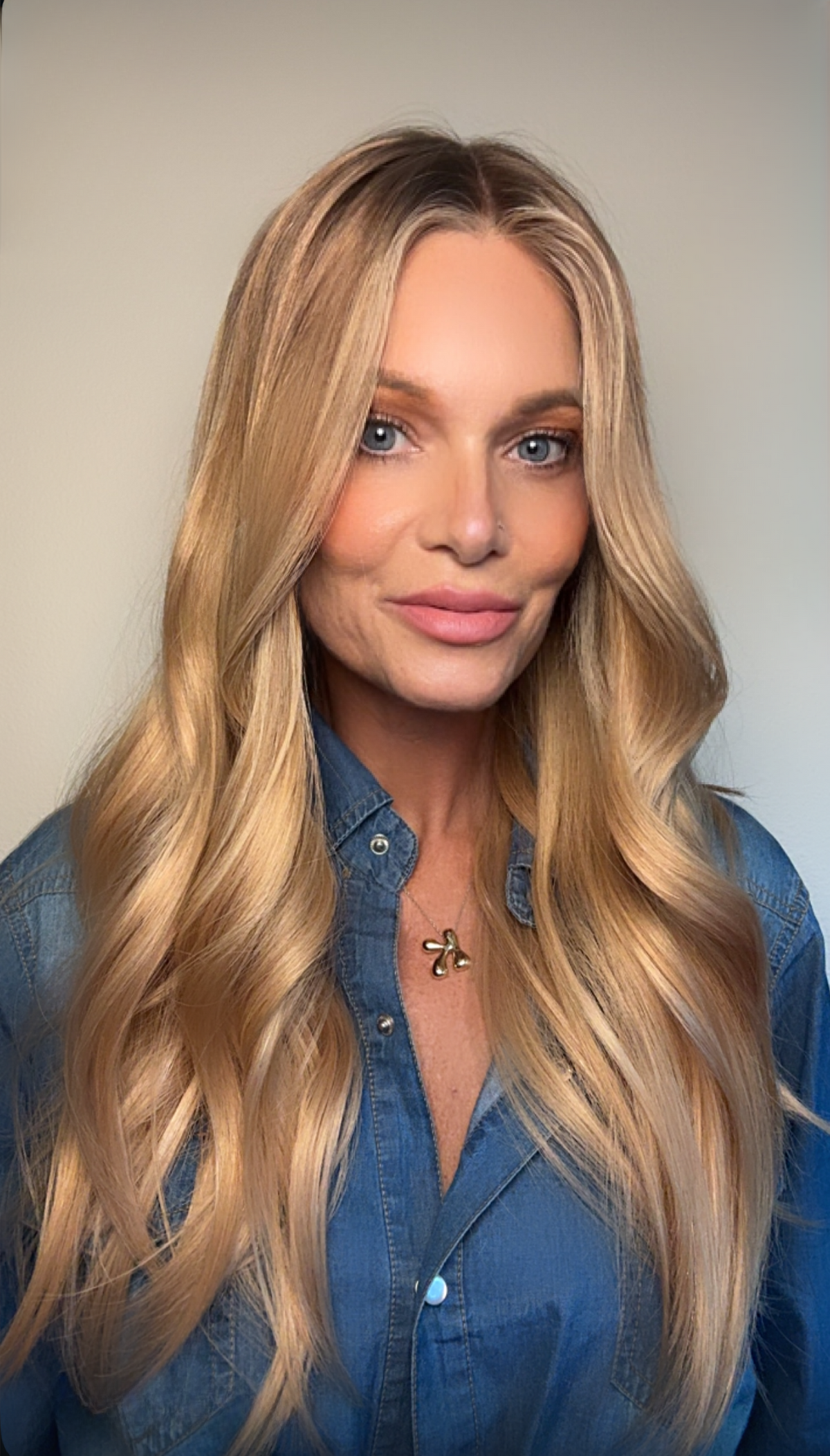 Camille 24" | Human Hair | Light Density | XS | S