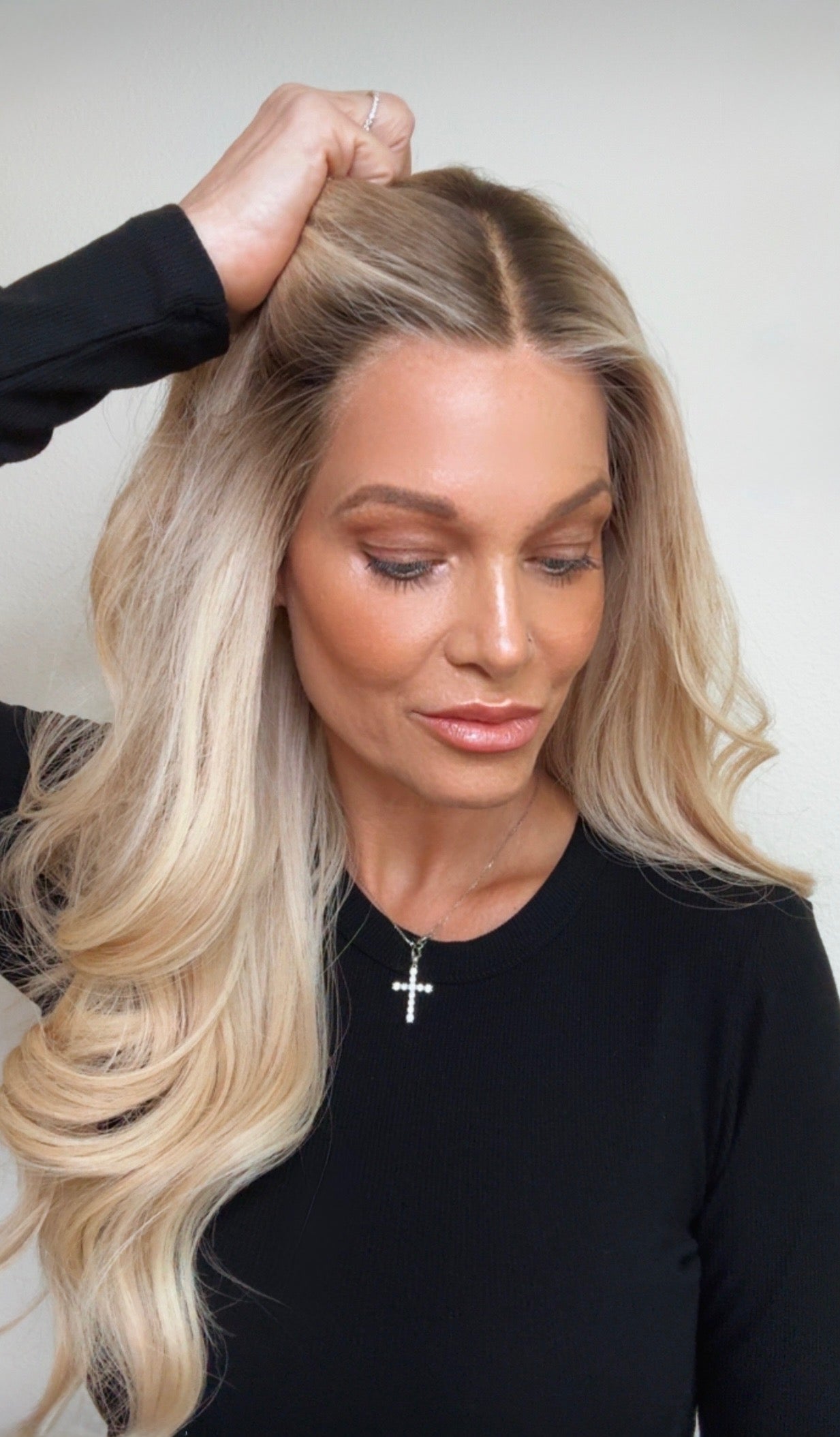 Mckenna 25" | Human Hair | Light Density | PREORDER