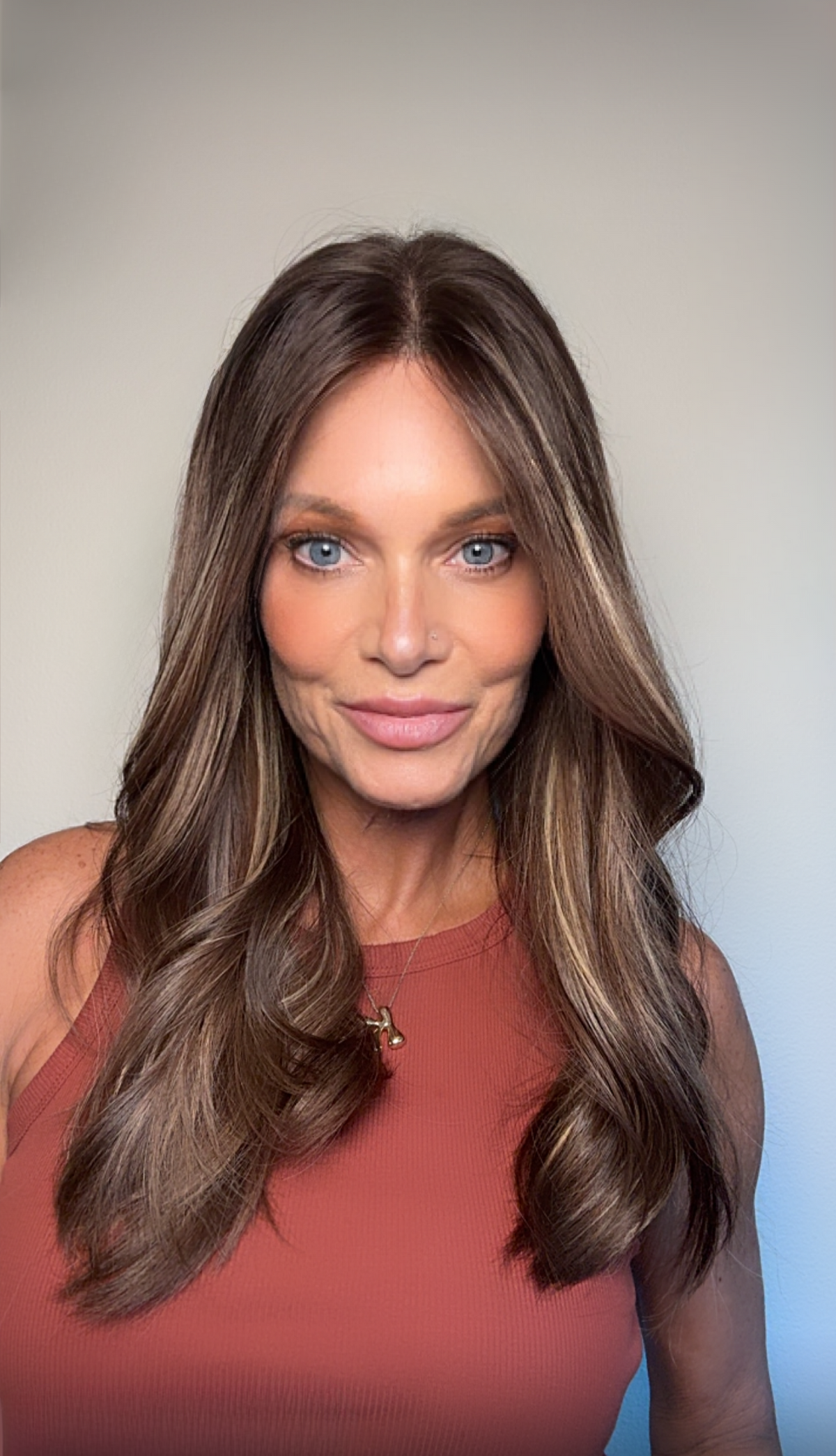 Ellis 22" | Human Hair | Light Density | S