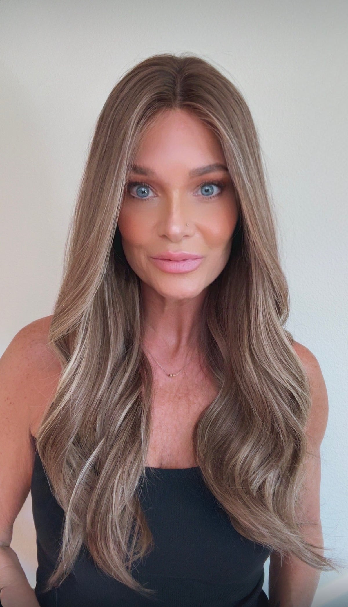 Willa 24" EURO | Human Hair | Light Density | S