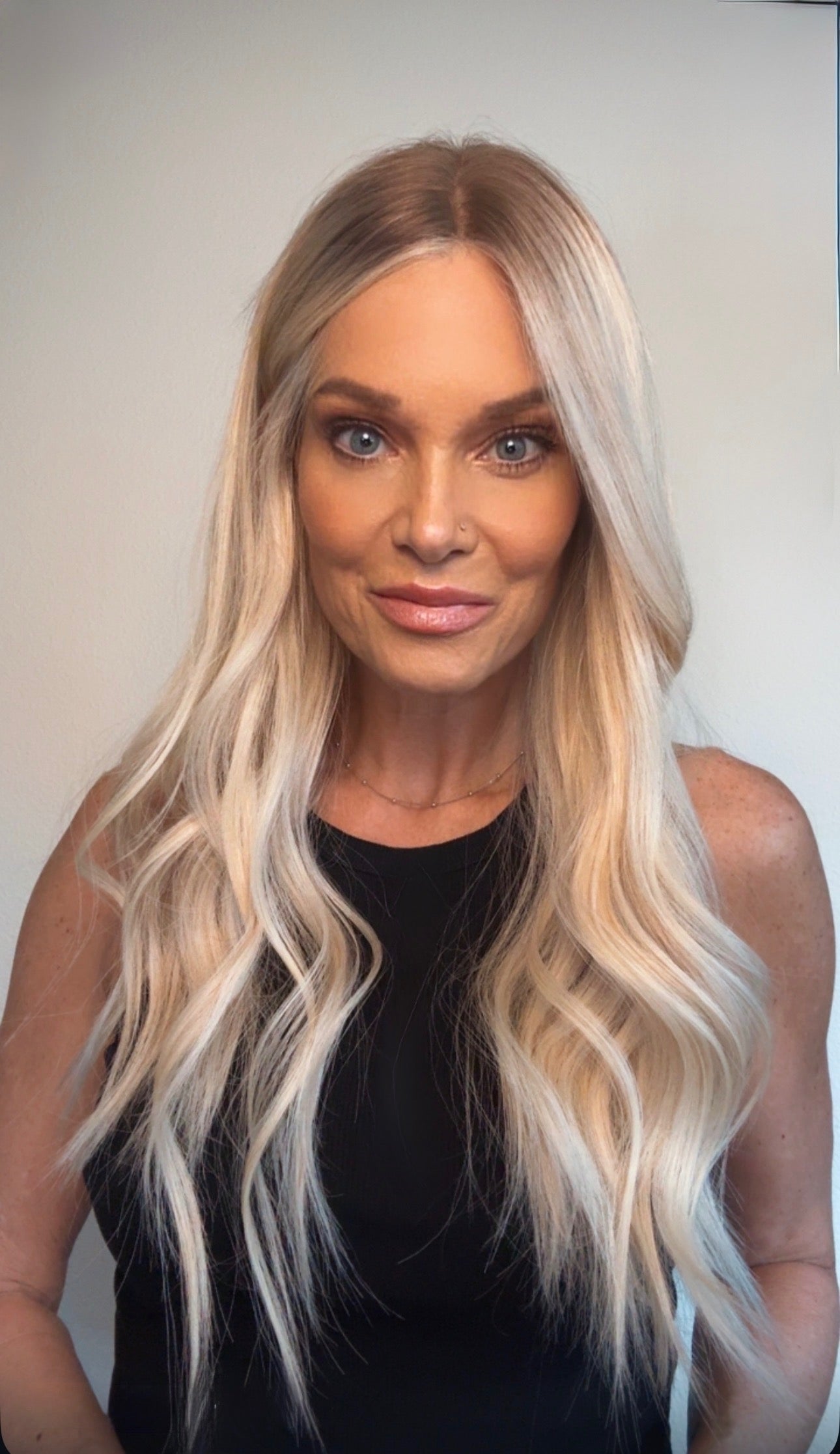 Hadley 24" | EURO | Human Hair | Light Density | MED