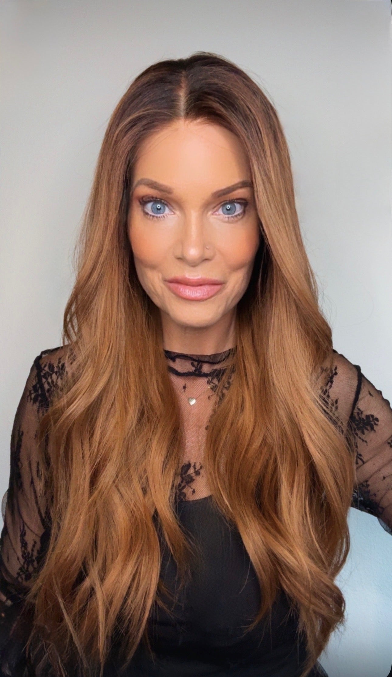 Cecelia 24" | Human Hair | Light Density | S