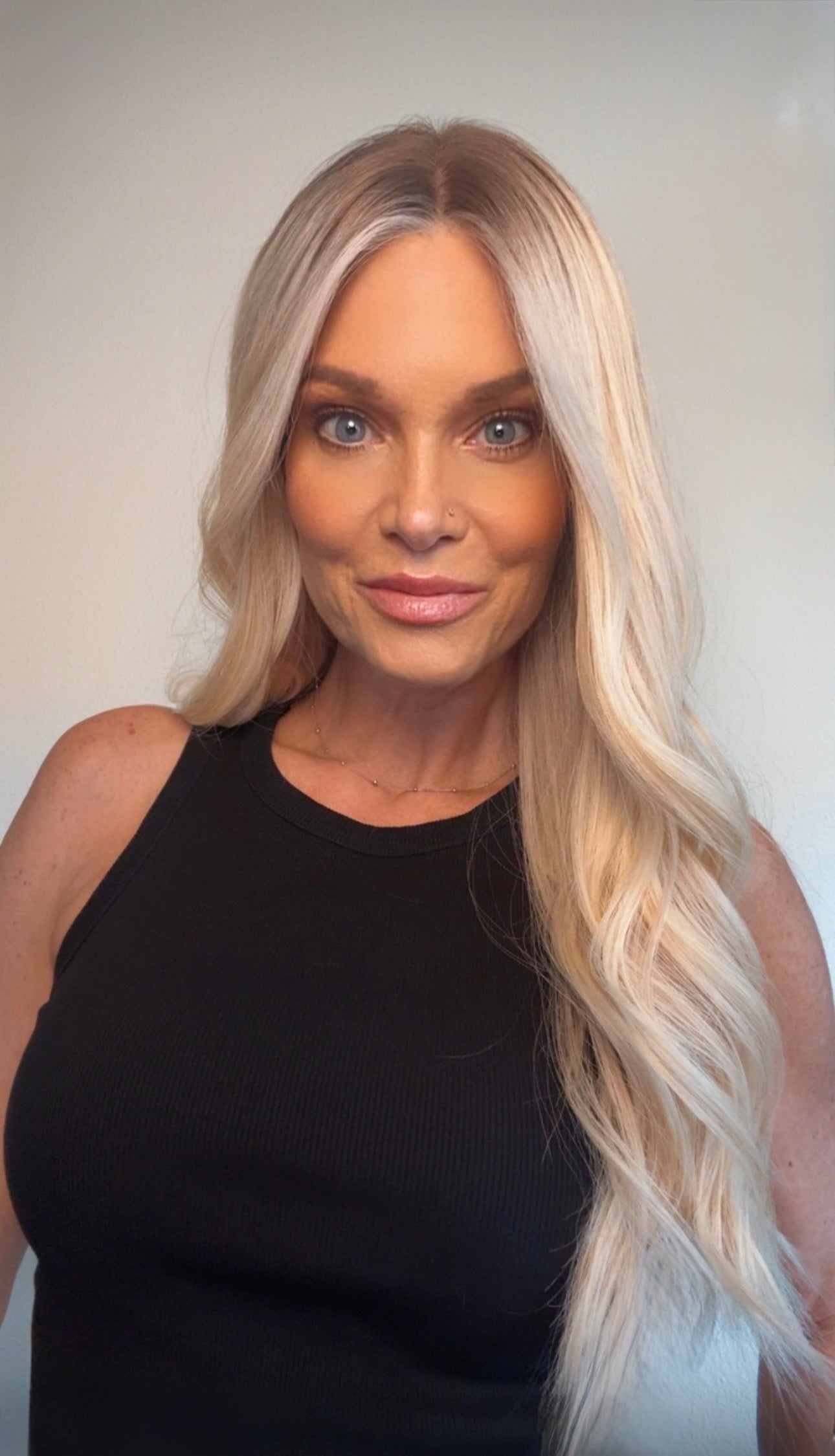 Hadley 24" | EURO | Human Hair | Light Density | MED