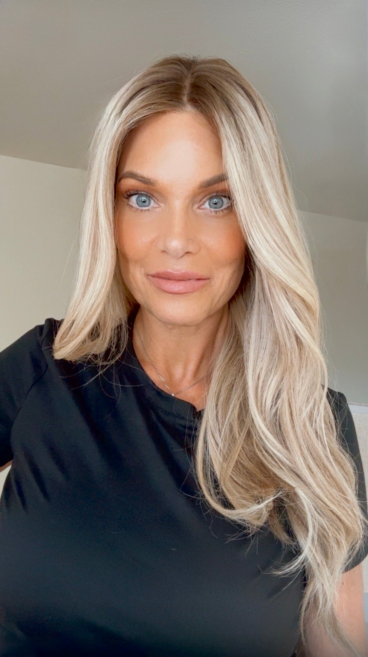 Chelsea 24" | Human Hair | Light Density | S