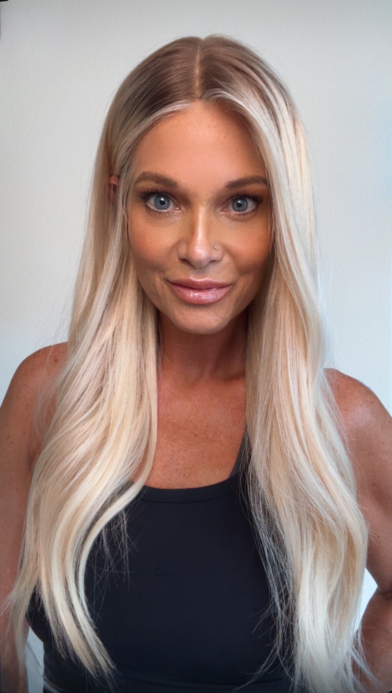 Shelly 24" EURO | Human Hair | Light Density | S