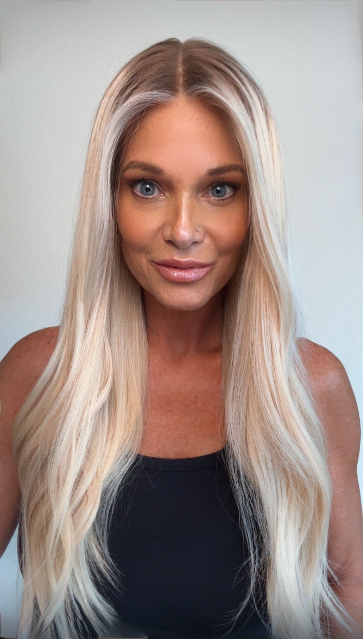 Shelly 24" EURO | Human Hair | Light Density | S