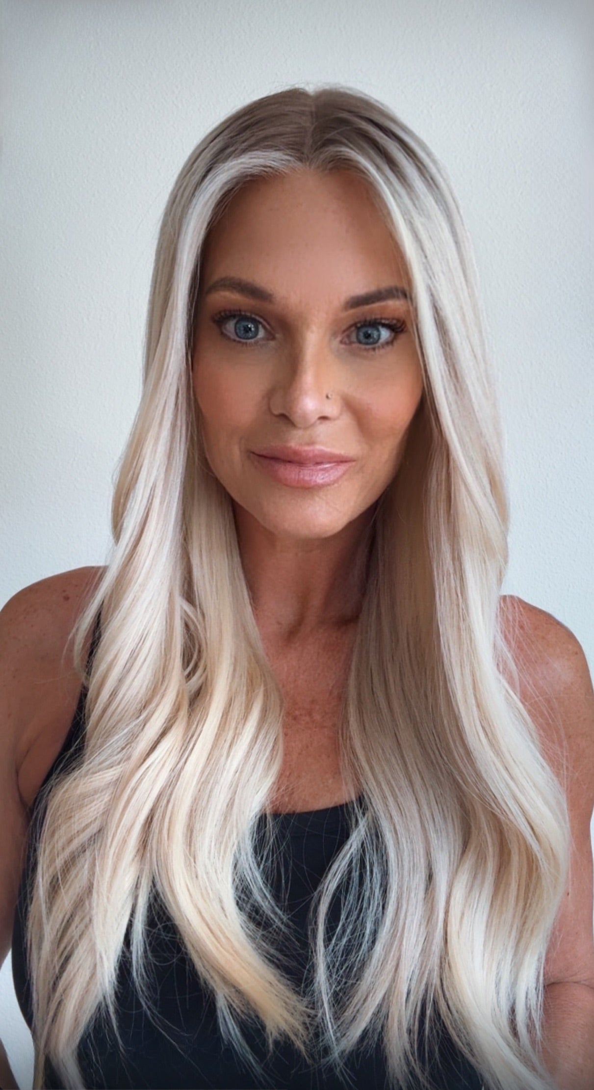 Shelly 24" EURO | Human Hair | Light Density | S