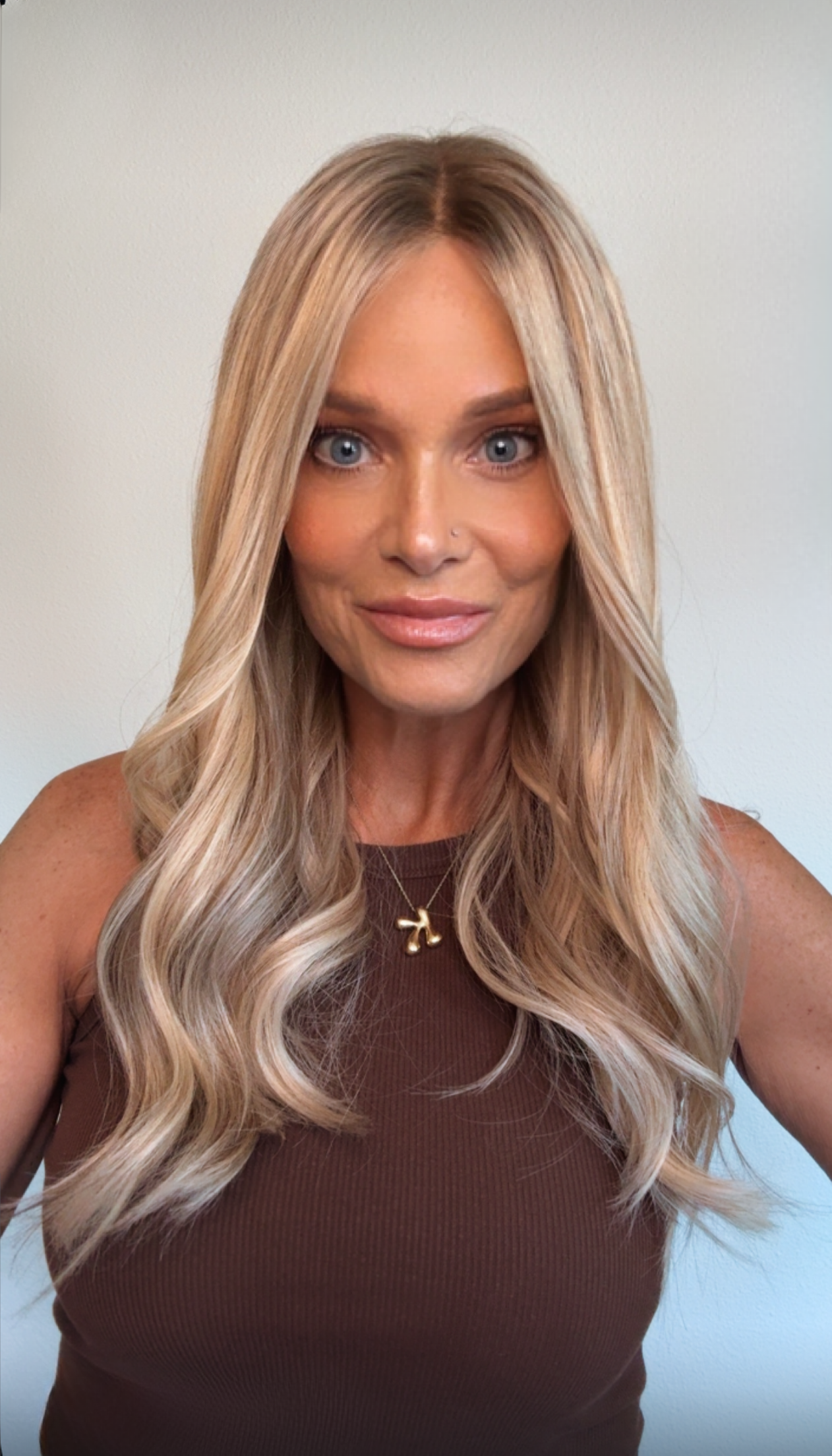 Ayla 22" EURO | Human Hair | Light Density | M