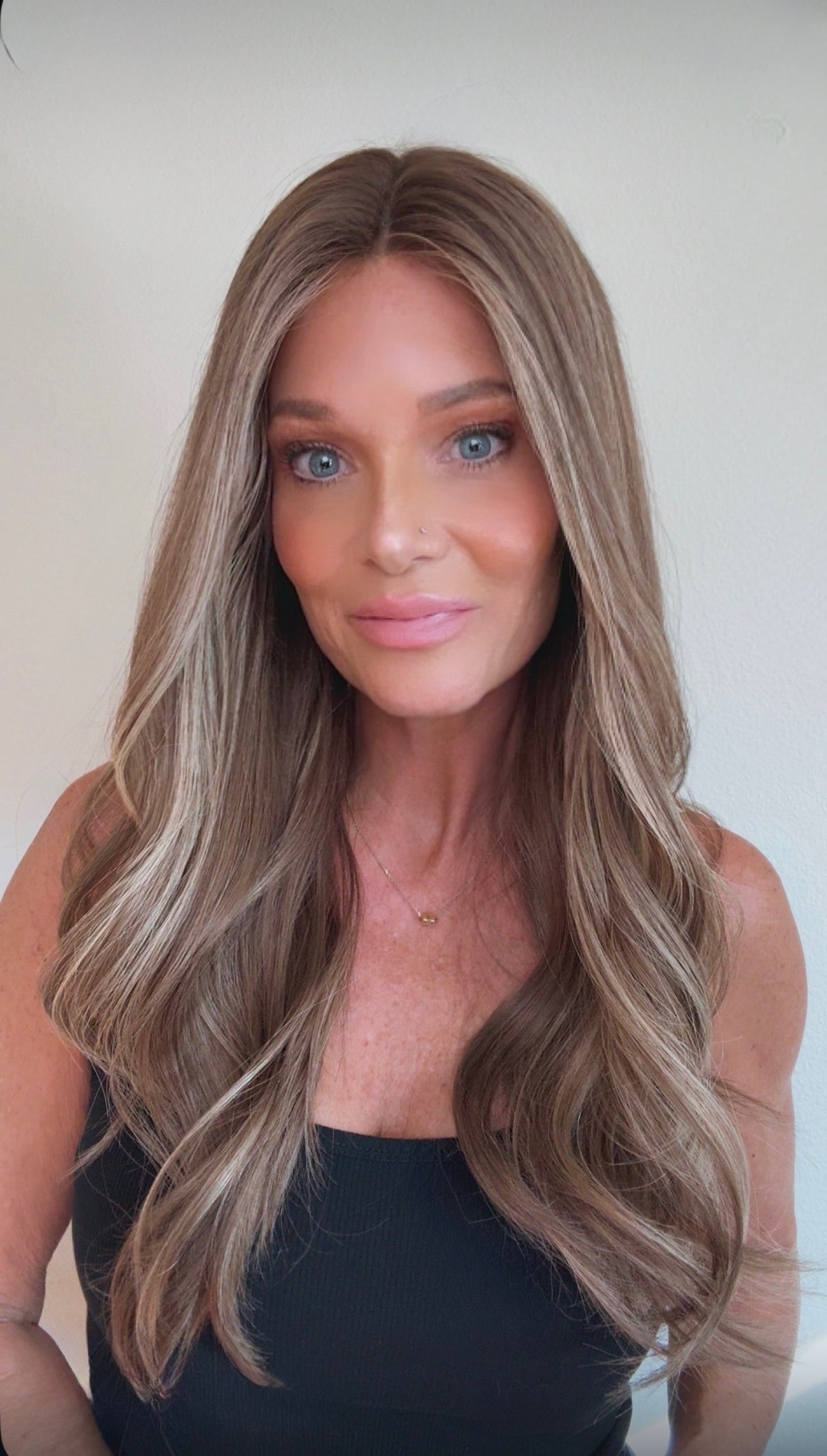 Willa 24" EURO | Human Hair | Light Density | S