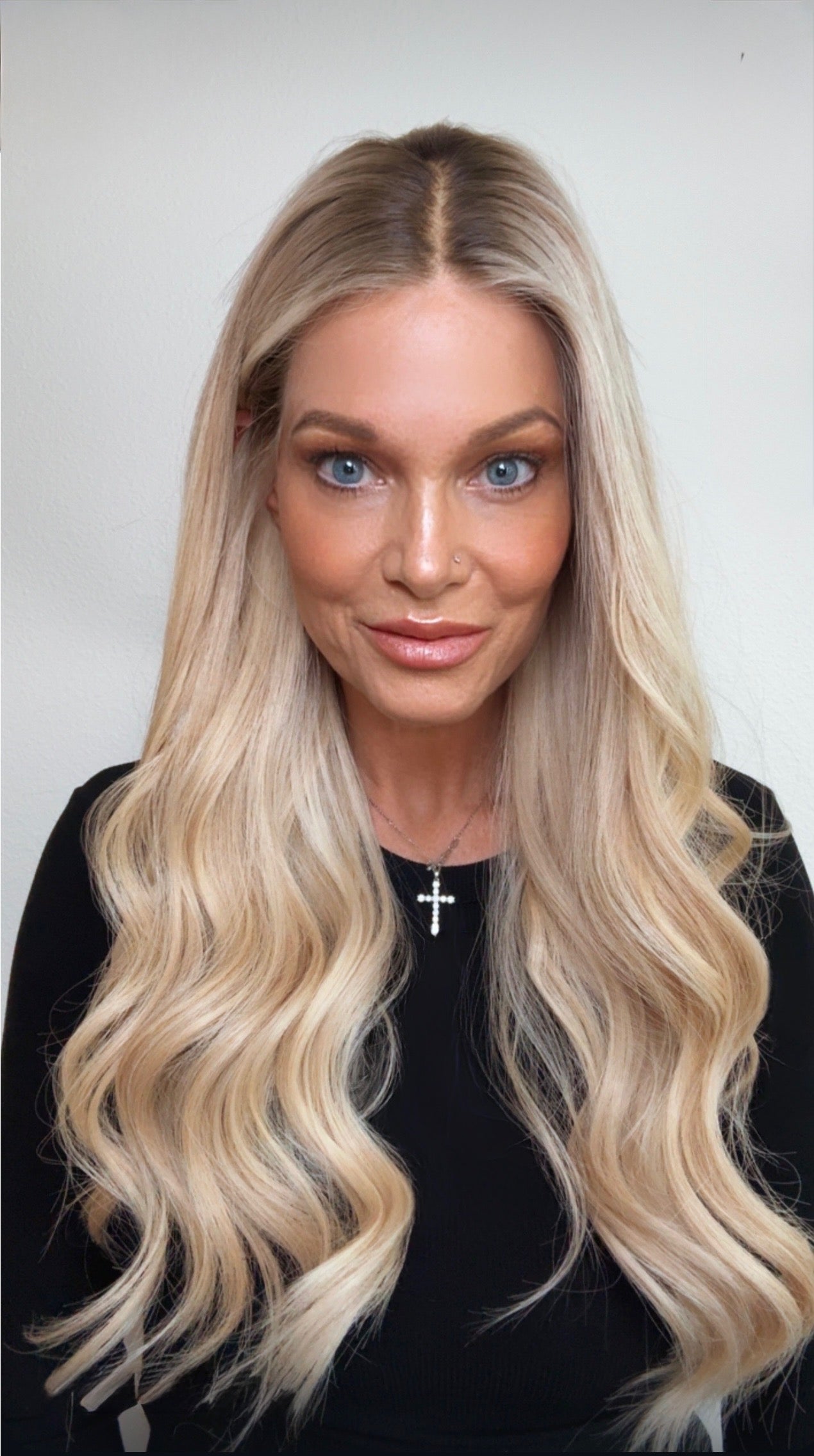 Mckenna 25" | Human Hair | Light Density | PREORDER
