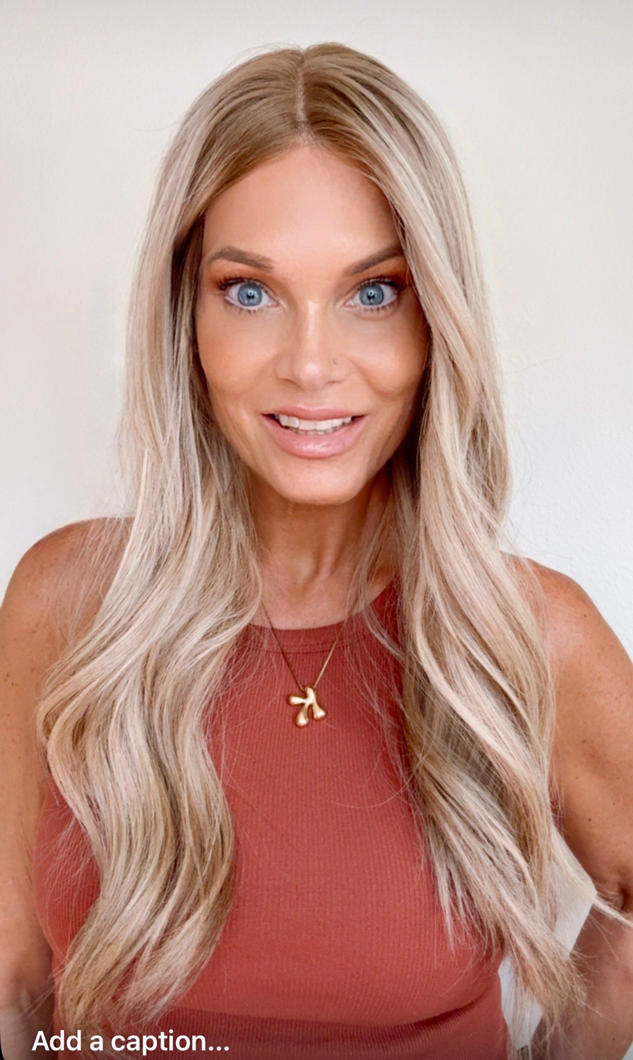 Piper | 24" | Human Hair | Light Density | S