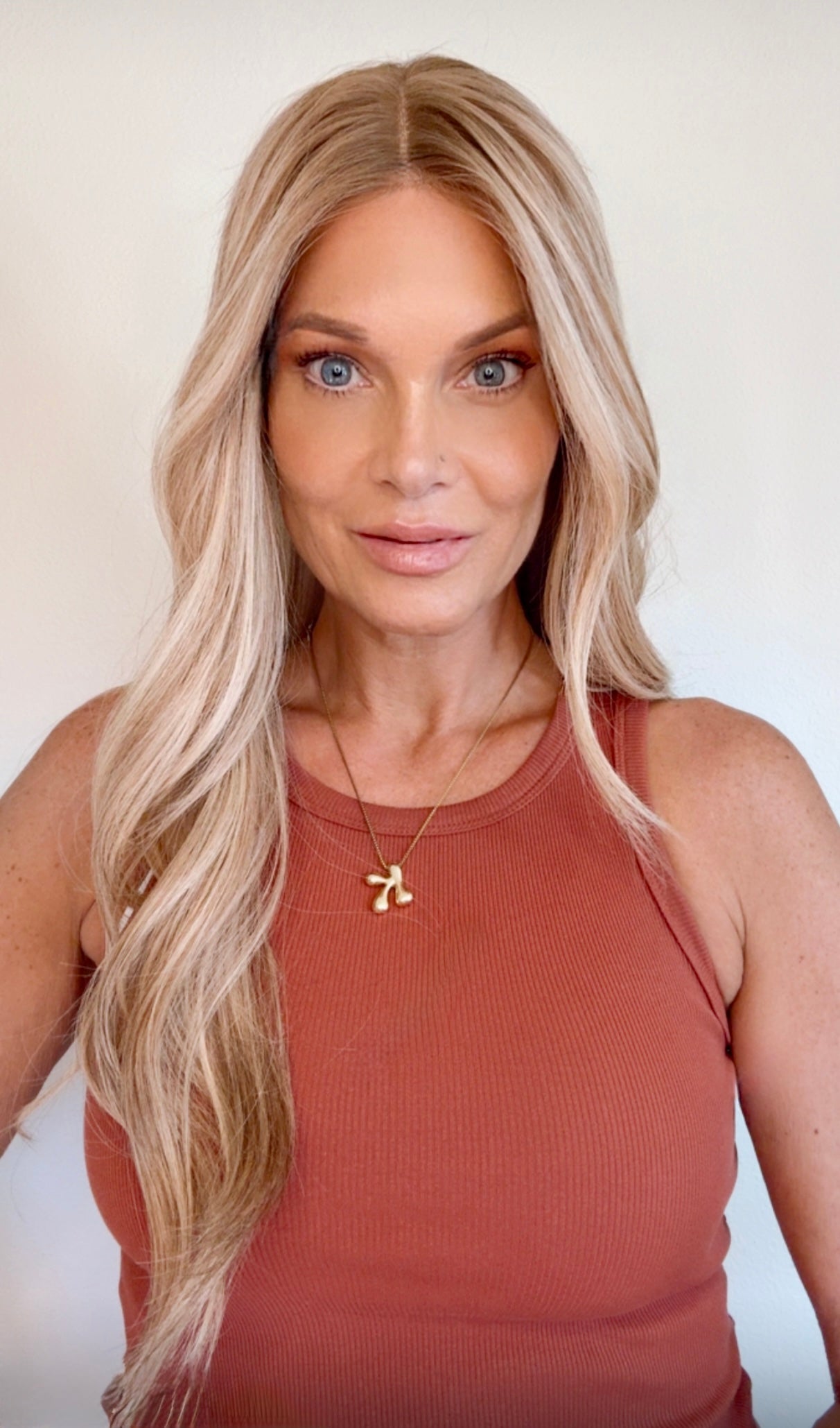 Piper | 24" | Human Hair | Light Density | S