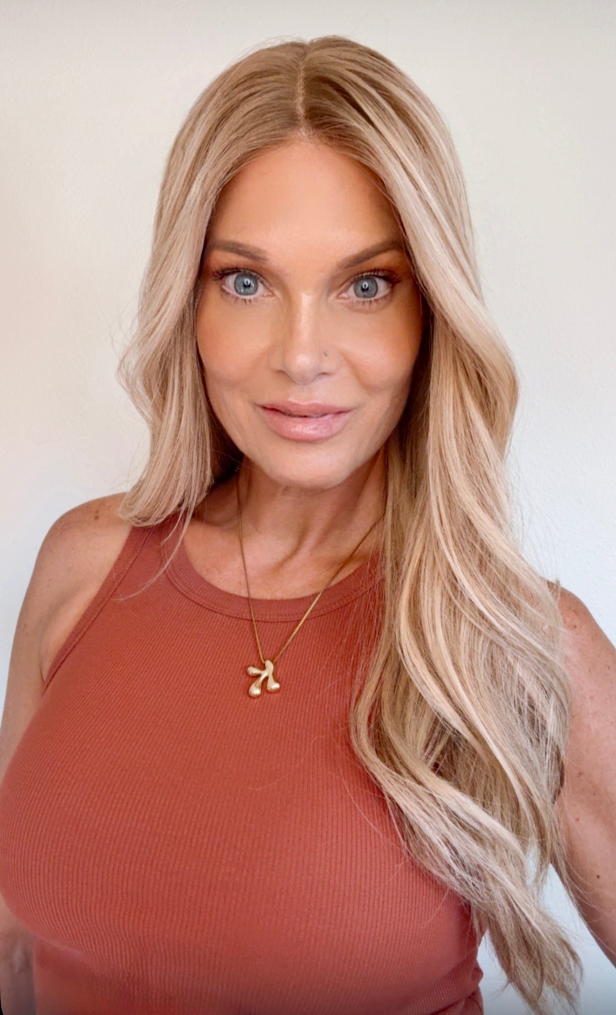Piper | 24" | Human Hair | Light Density | S