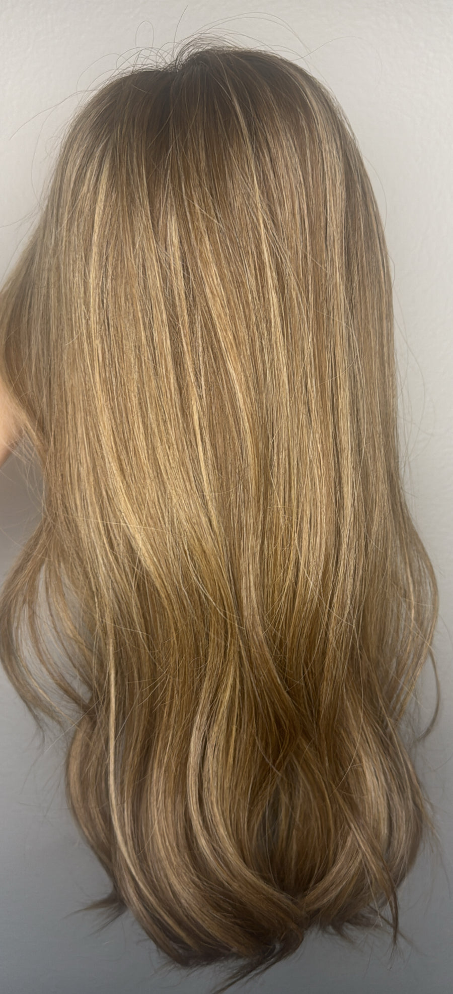 Sadie 22" | Human Hair | Light Density | S