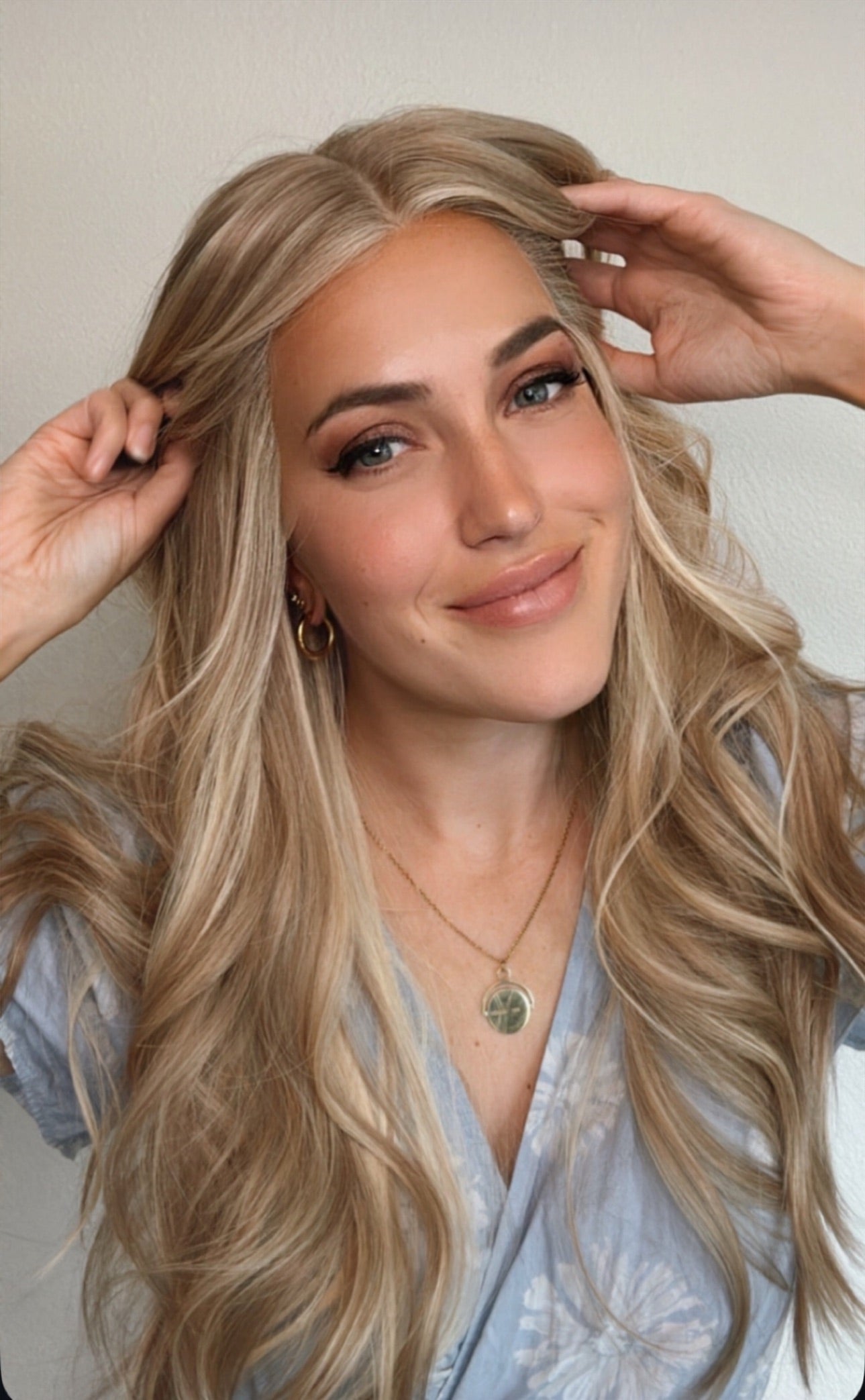 Lyla 24"  | Human Hair | Light Density | M