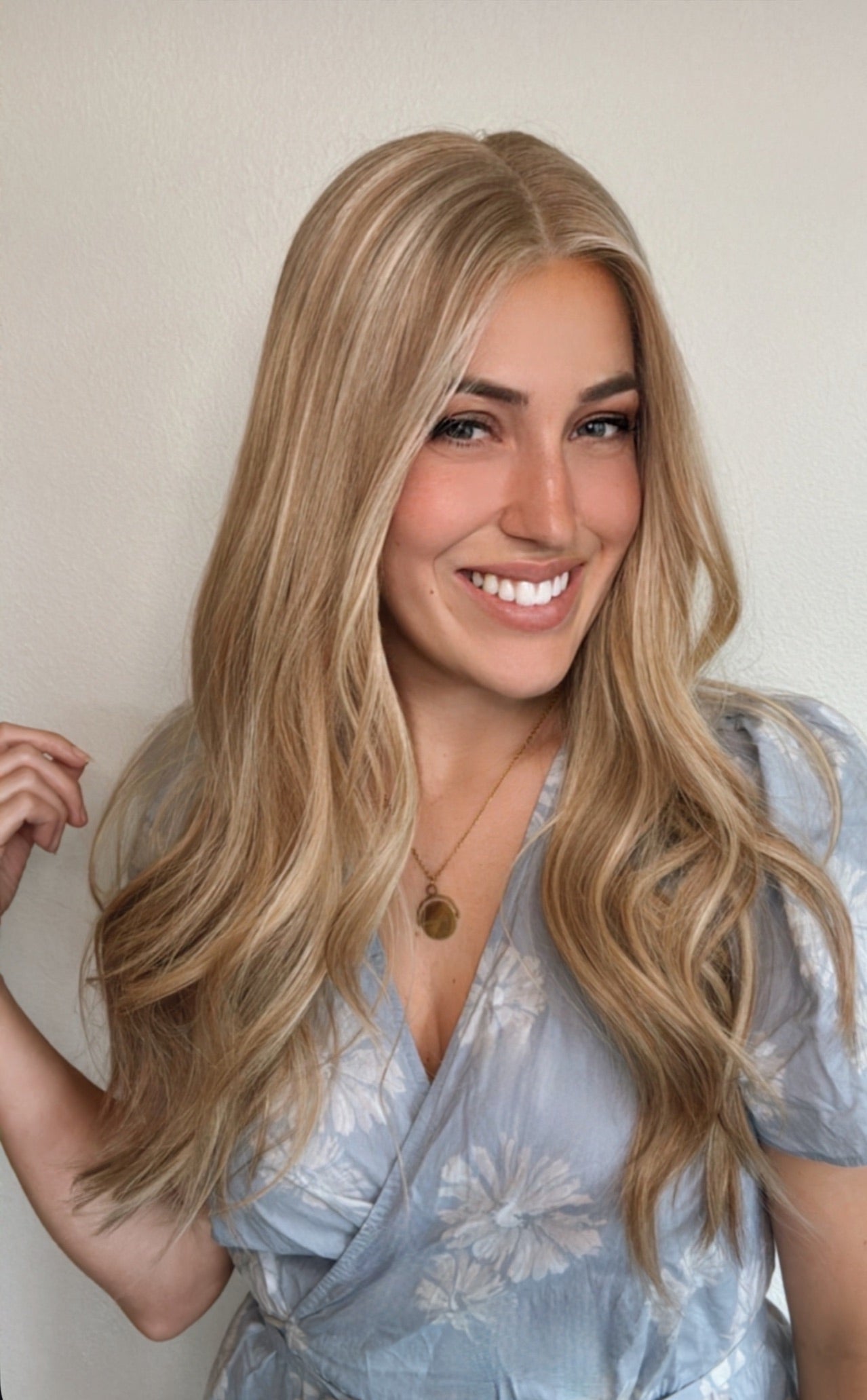 Lyla 24"  | Human Hair | Light Density | M