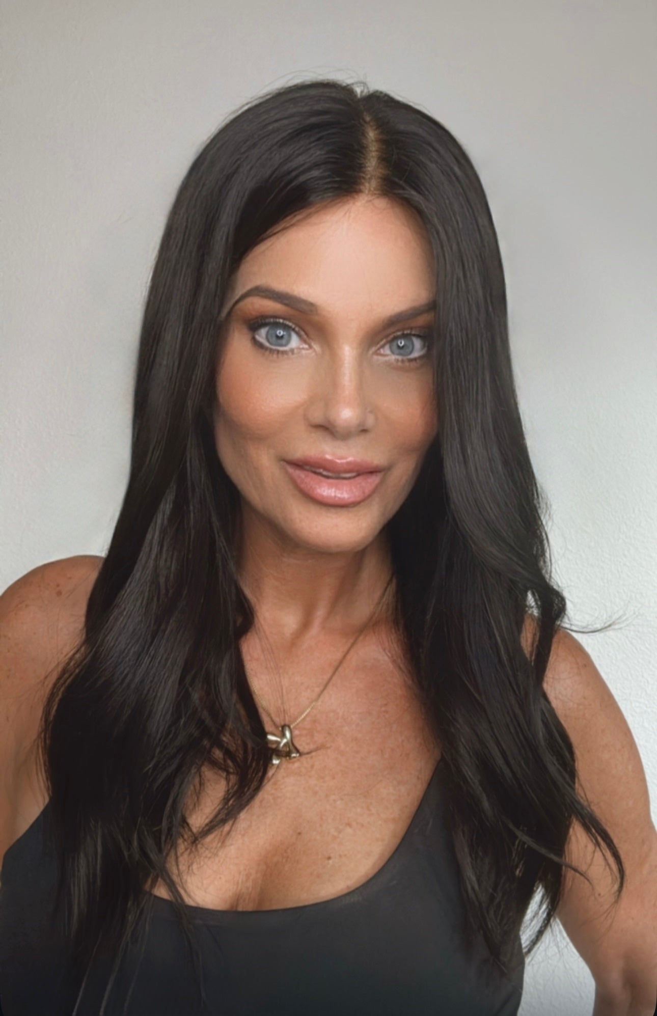 Phoenix 20" | Virgin Human Hair | All-Hand-Tied | S